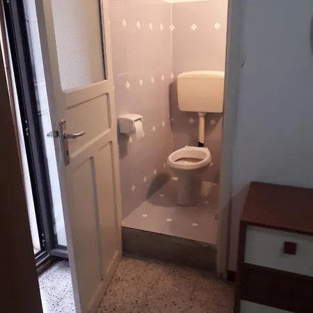 Alloggio in famiglia Casa Vacanza *